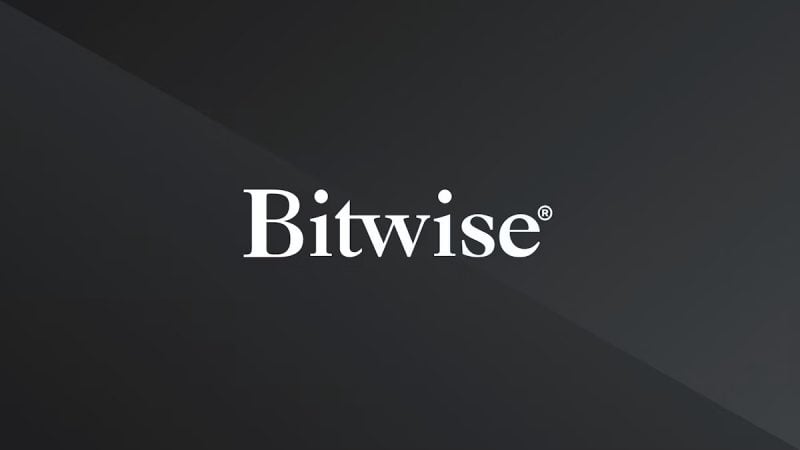 Bitcoin Remains Unrivaled Amid AI Boom and Recession Fears