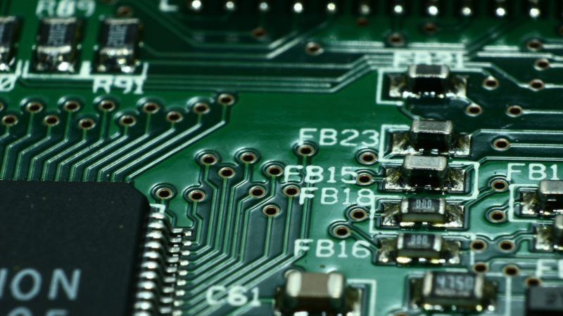 SK Hynix Surpasses Intel in Chip Revenue Amid AI Memory Boom